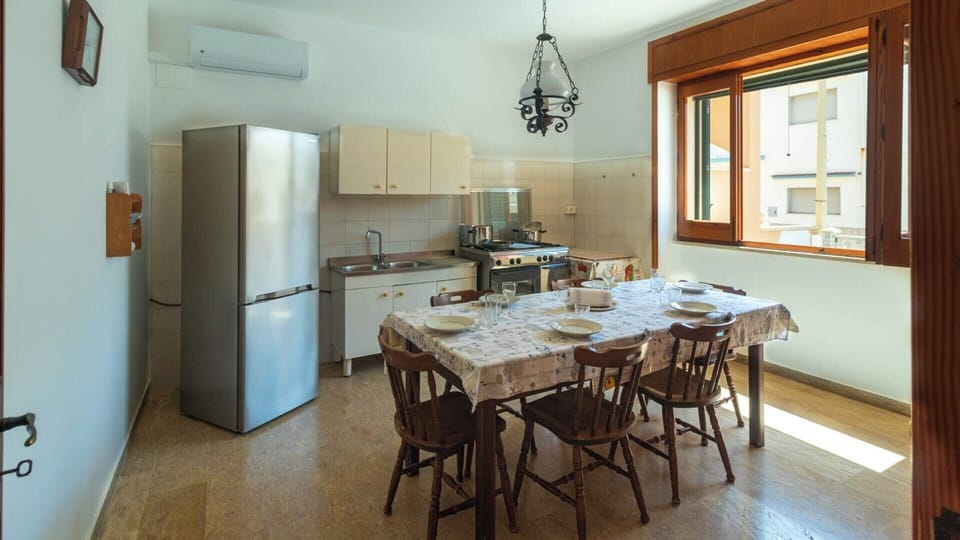 Comfort Villa, Beach View | Private kitchen | Espresso maker, coffee/tea maker, electric kettle
