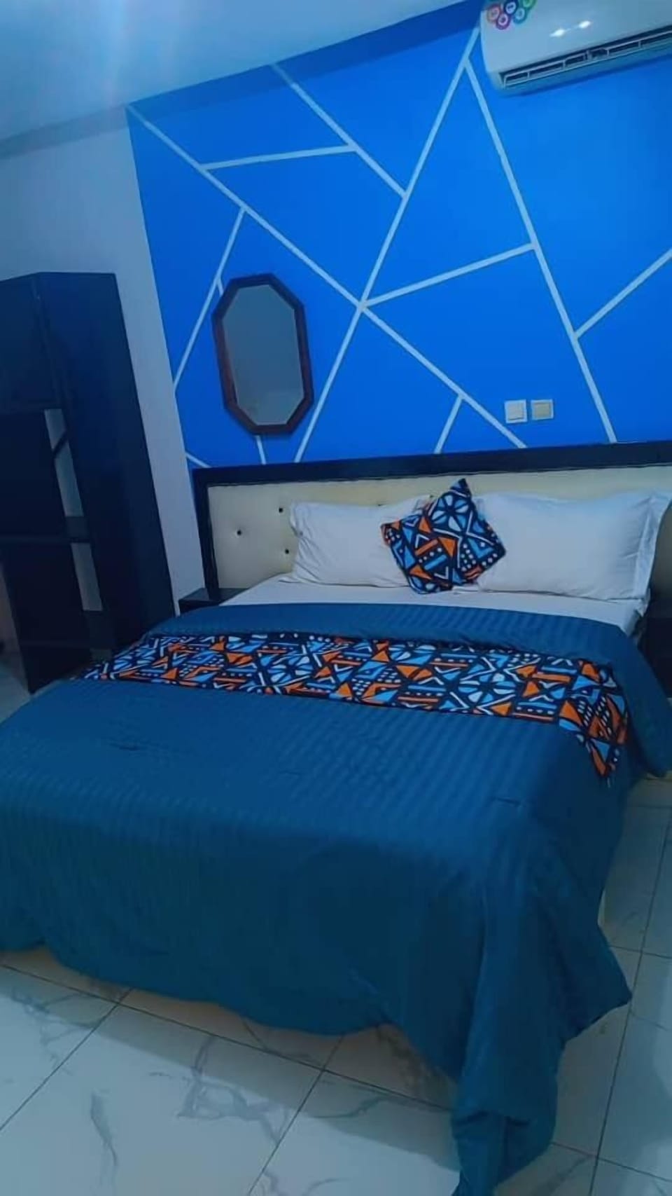 Comfort Triple Room, Bay View | Desk