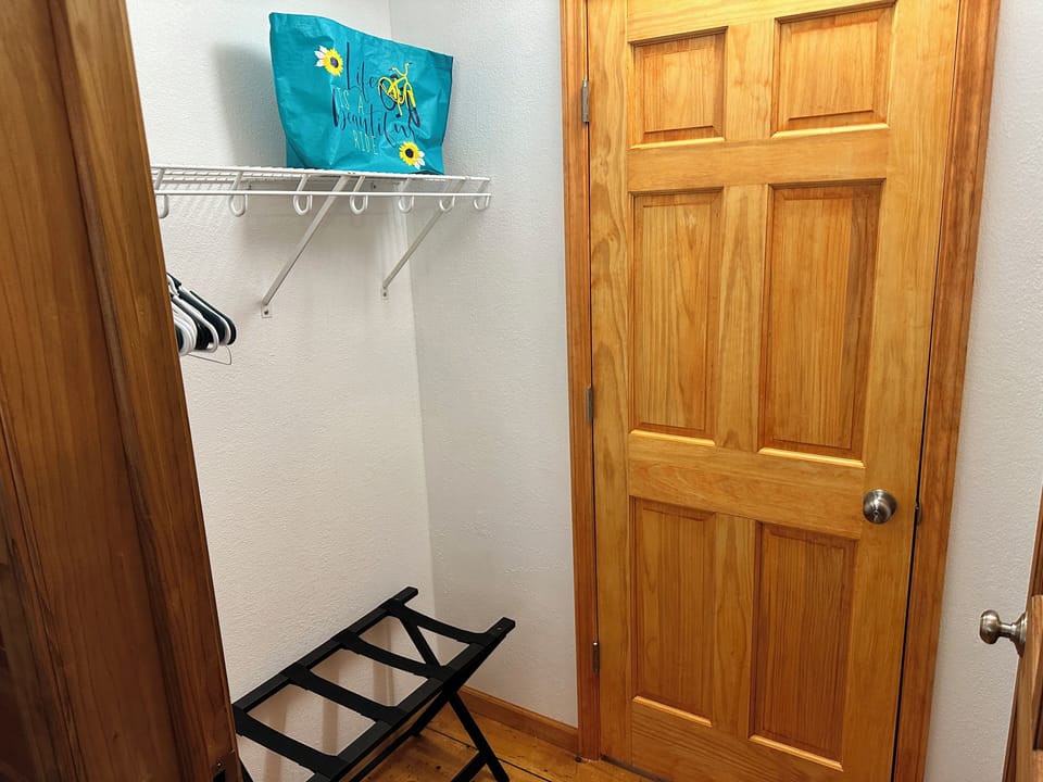 MASTER BEDROOM WALK IN CLOSET