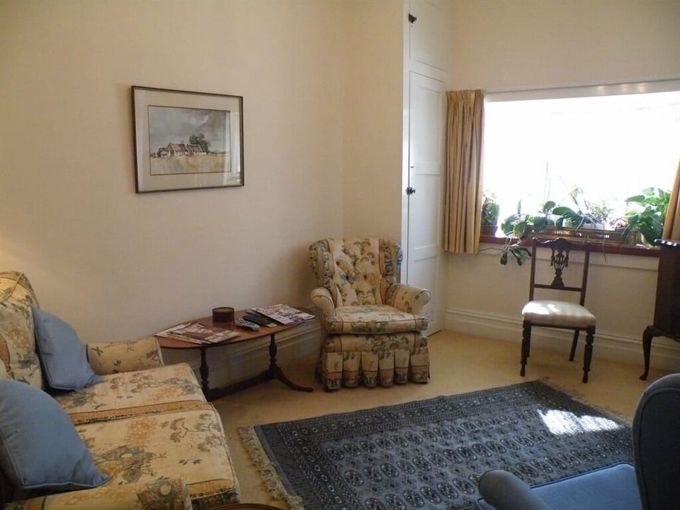 Suite, 2 Bedrooms, Private Bathroom | Miscellaneous