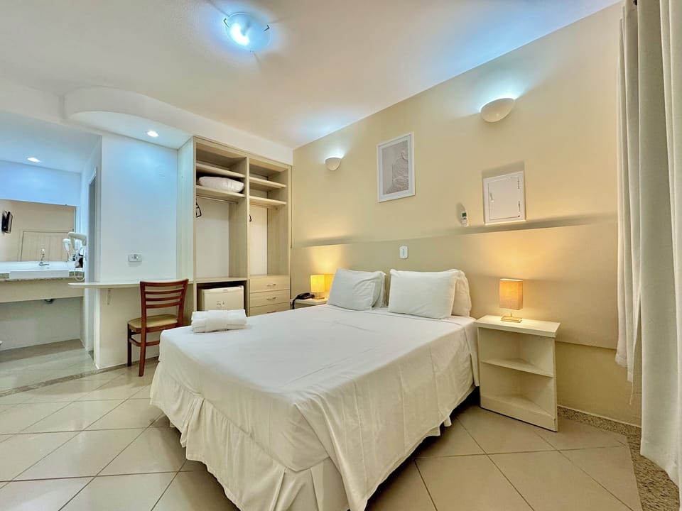 Double Room | Minibar, desk, free WiFi, wheelchair access