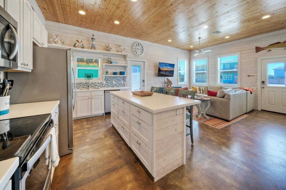 House (Multiple Bedrooms) | Interior