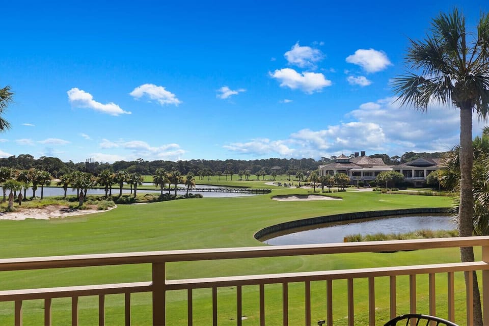 Sip your morning coffee while overlooking the lush Plantation Club golf course.