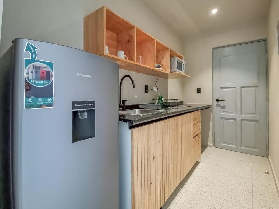 Comfort Room | Private kitchen