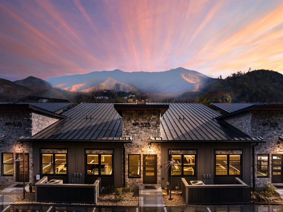 Step outside and soak in the beauty of the Smoky Mountains from the spacious outdoor areas. Gather around the fire pit, or grill up a feast on the BBQ while enjoying breathtaking views. The perfect spot for coffee at sunrise or stargazing at night.