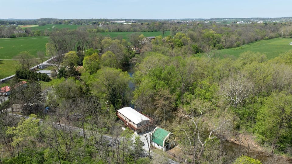 From the deck you'll enjoy kayakers and tubers floating by. Wildlife. And peace.