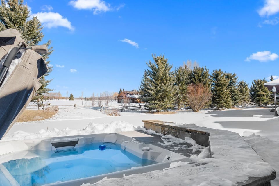 Hot Tub