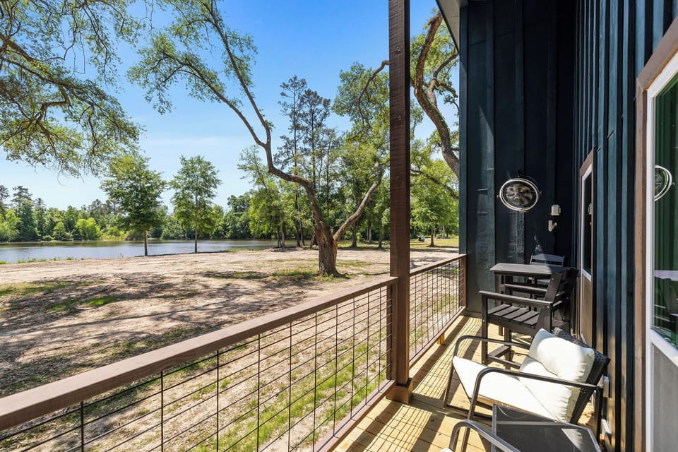 Lakeview Front Porch