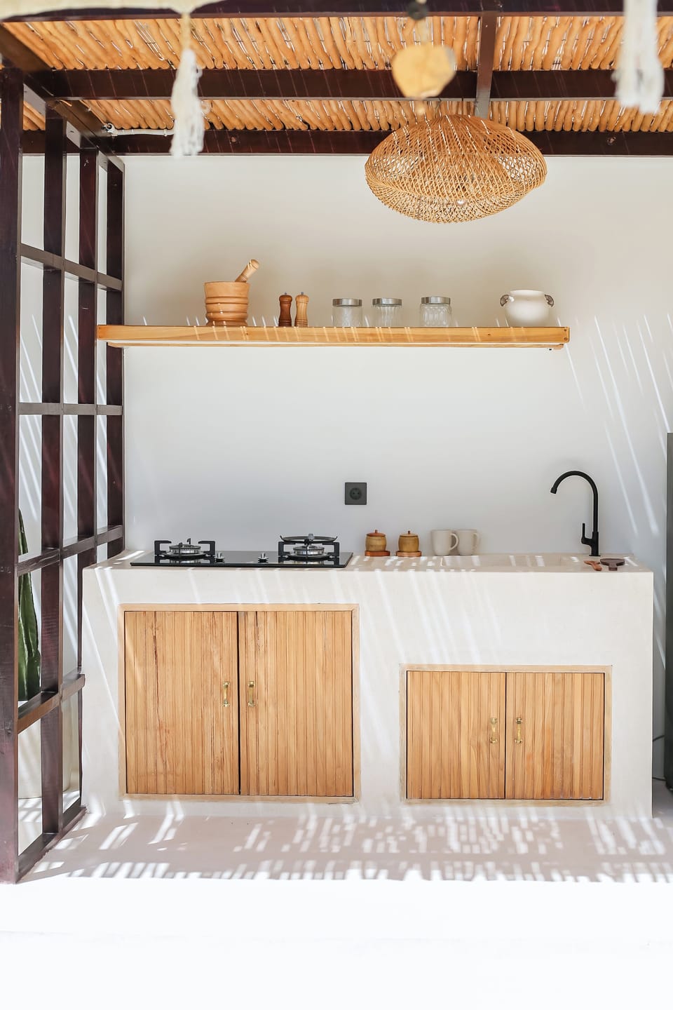 Luxury House, Pool View | Private kitchen