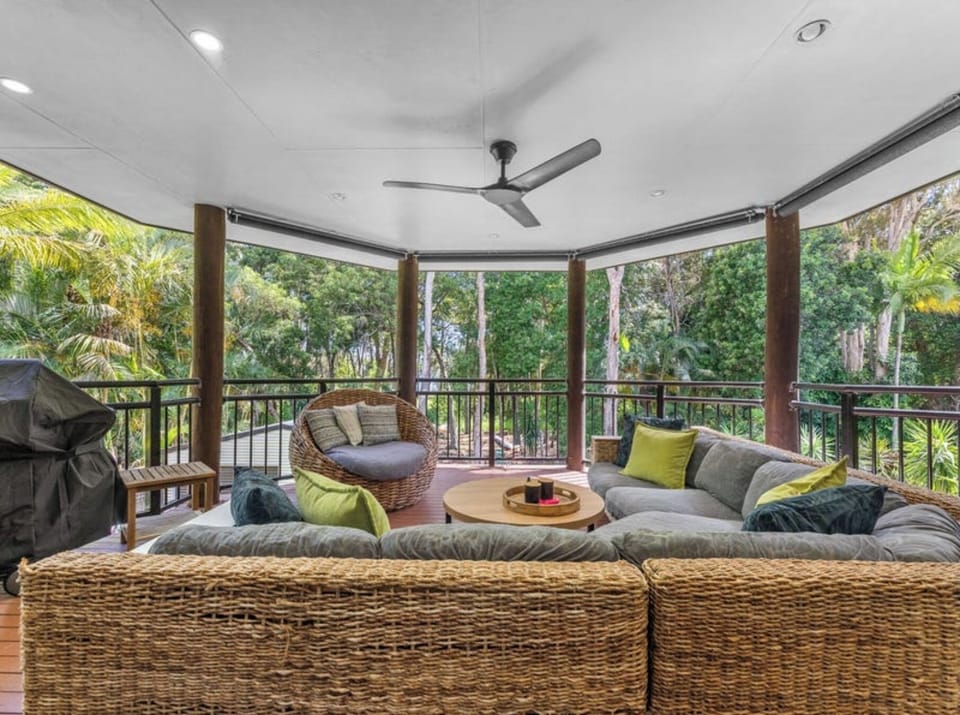 Upstairs balcony