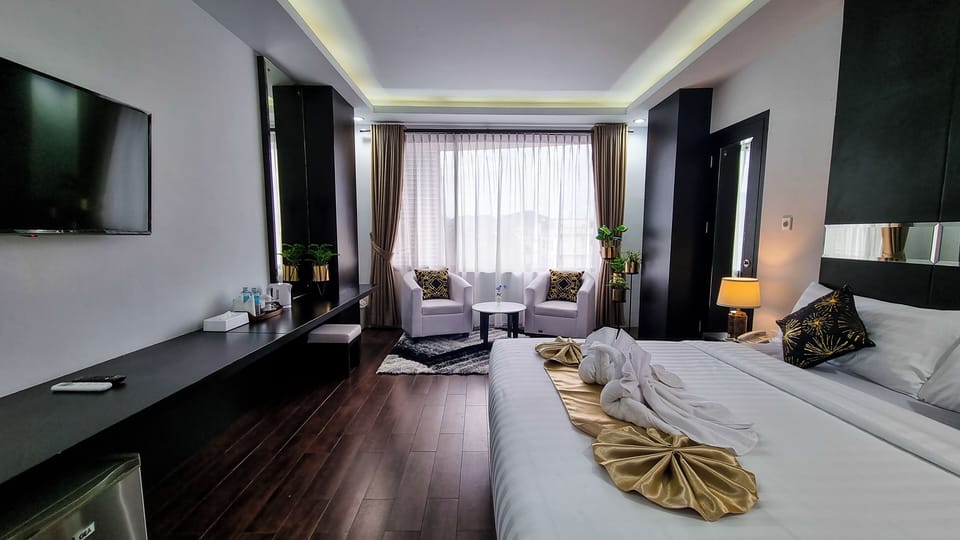 Signature Twin Room | Desk, WiFi (free)