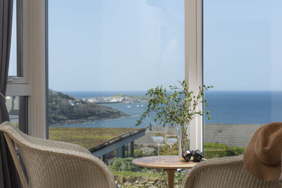 Seating area, Sea Views-15 The Sands
