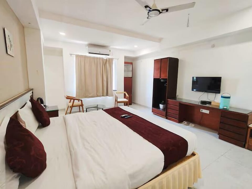 Double or Twin Room | Laptop workspace, WiFi (free)