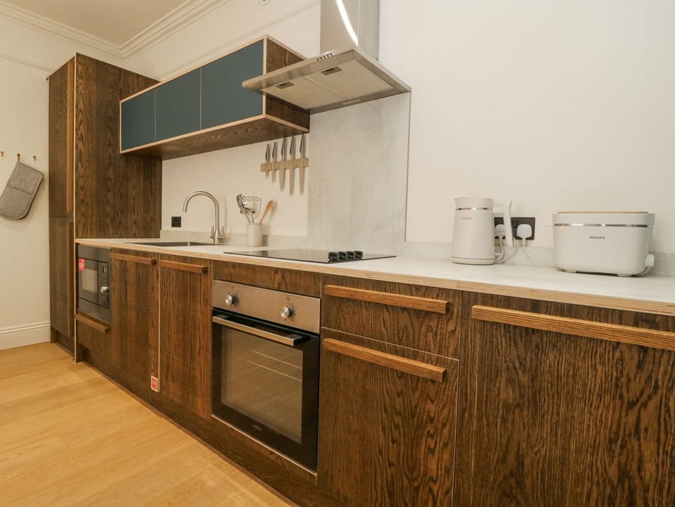 Fridge, microwave, dishwasher, toaster