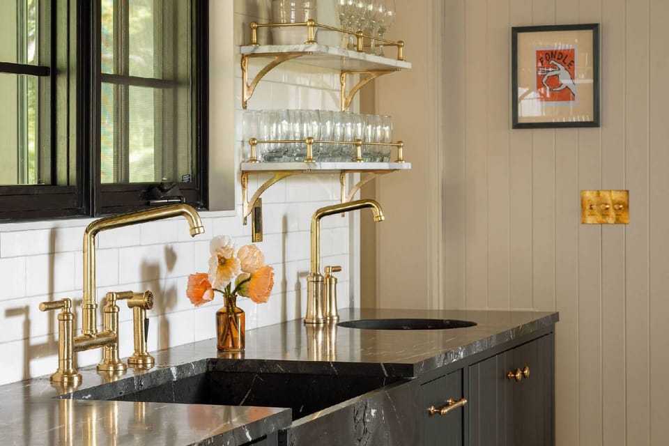 Another ornate minibar set up.