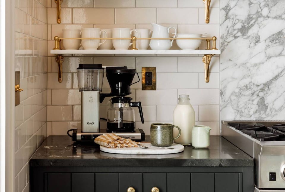 Coffee lovers are in luck as this rental provides coffee. There are also cute cafes a short drive away.
