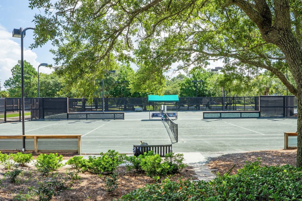 Tennis - Sandestine Resort Amenities.