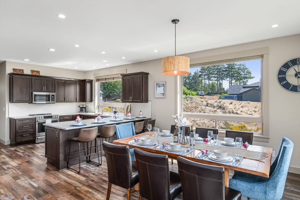 Kitchen Main Level