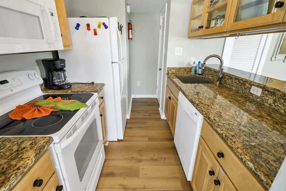 Large Kitchen Area