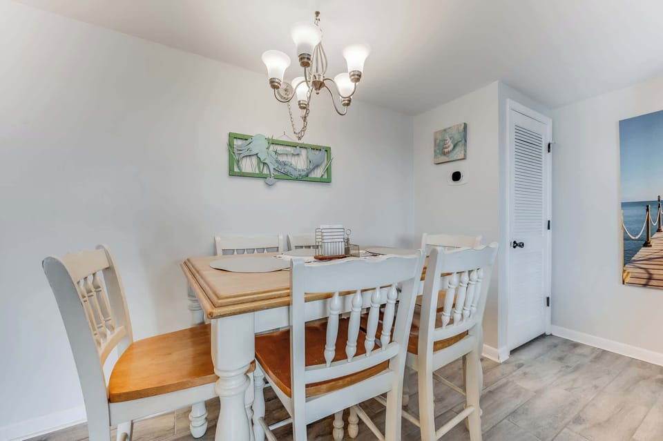 Equipped Kitchen for Your Stay
