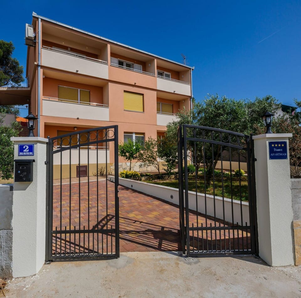 Apartment | Exterior
