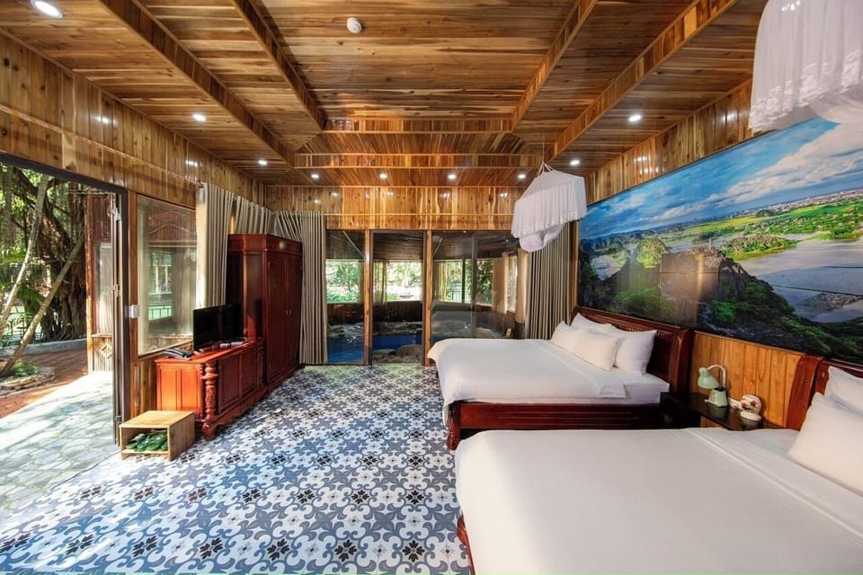 Family Room, Private Pool | Minibar, in-room safe, desk, soundproofing