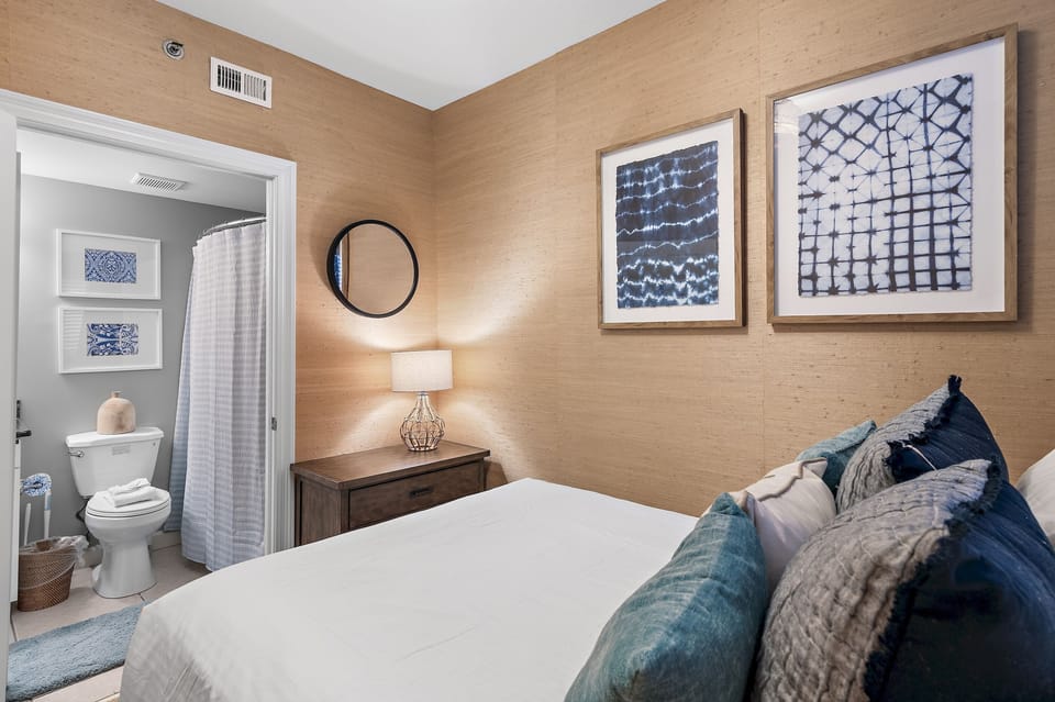 Guest bedroom