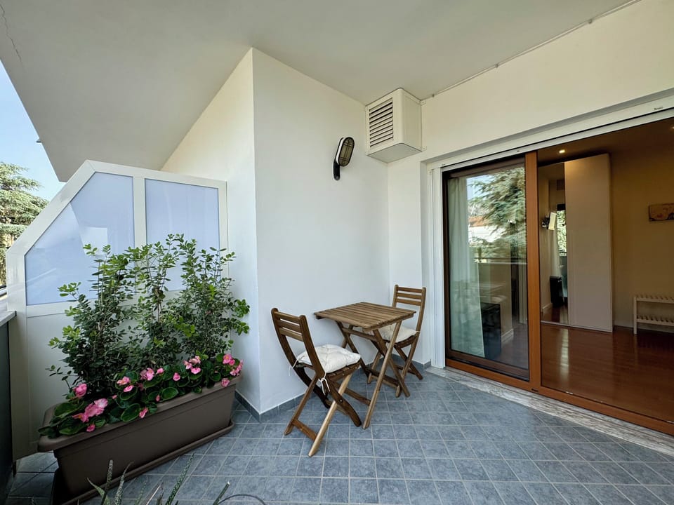 Apartment, 4 Bedrooms, City View | Terrace/patio