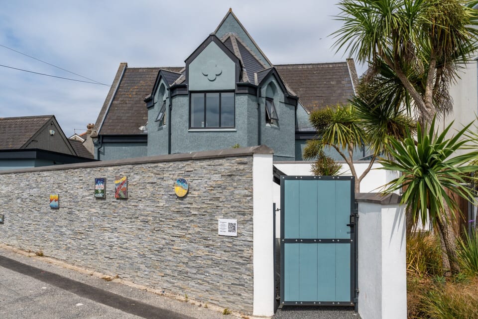 House | Exterior