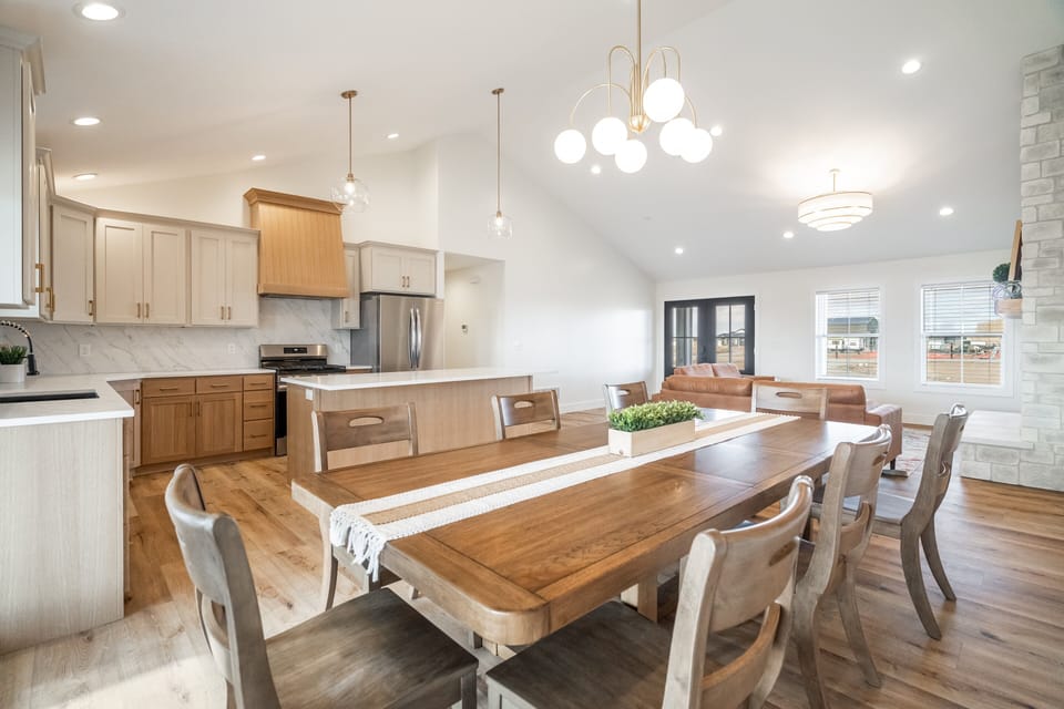 Indoors, Architecture, Building, Dining Room, Dining Table