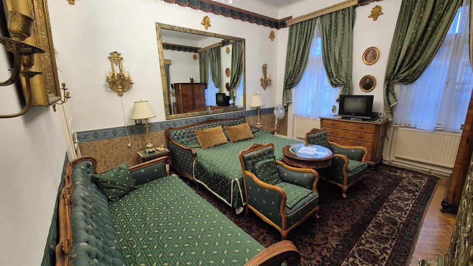Double Room, City View | Desk, free WiFi