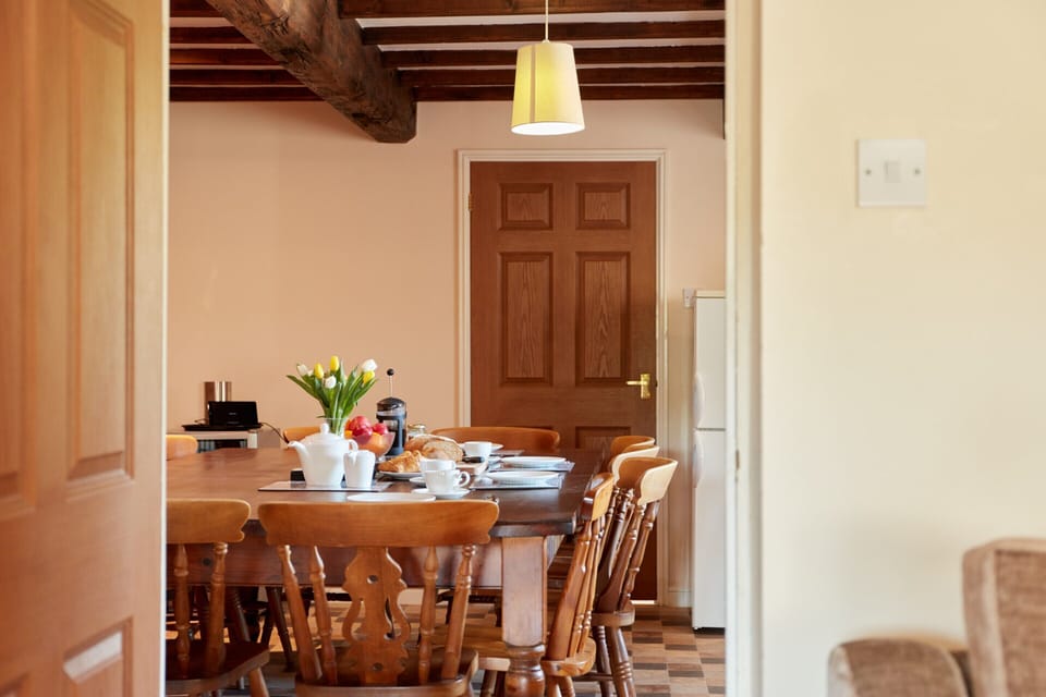 Cottage | Dining