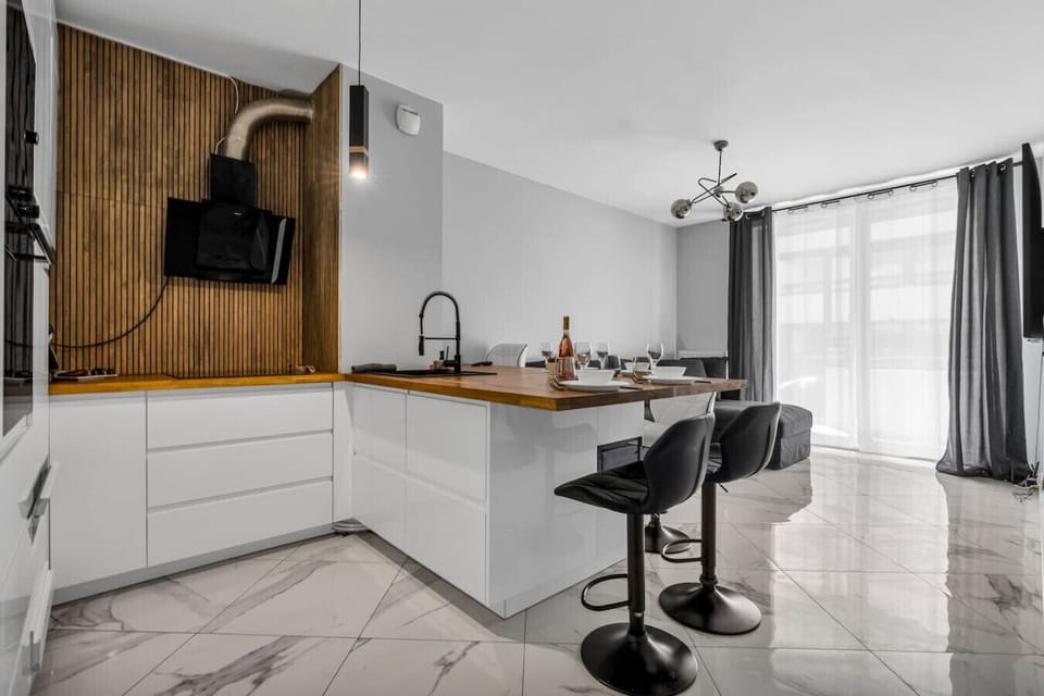Kitchen with Dining Area | Book Now with RENTUJEMY.COM
