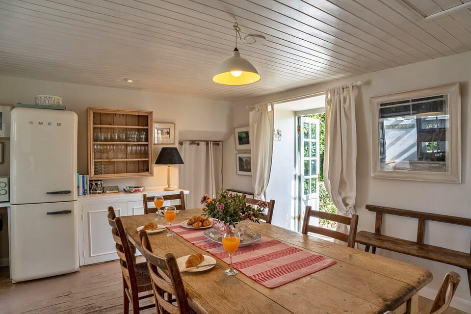 Cottage | Dining