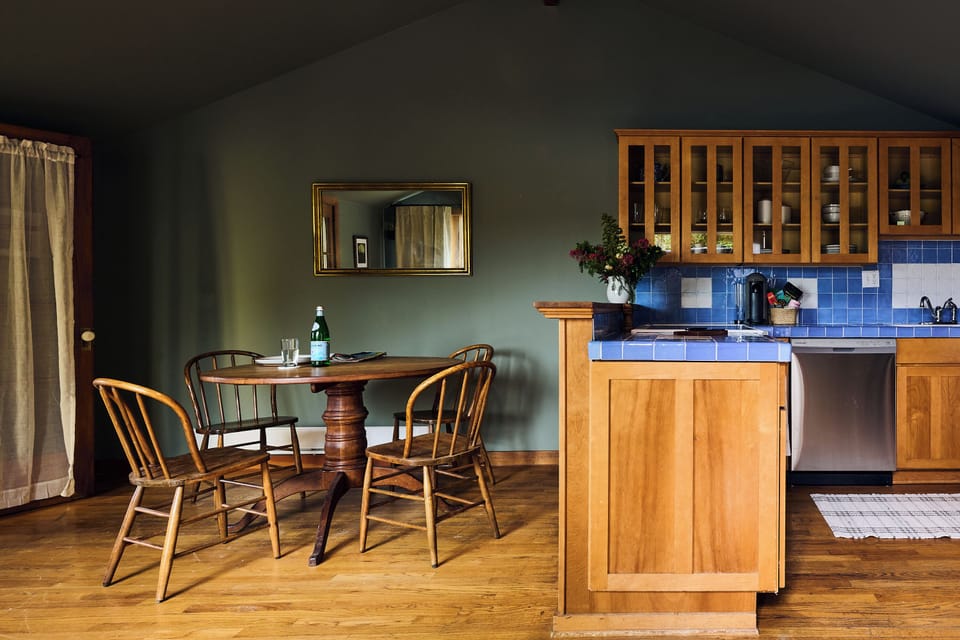 Deluxe Suite, Balcony, River View | Private kitchen | Microwave, coffee/tea maker, electric kettle, freezer