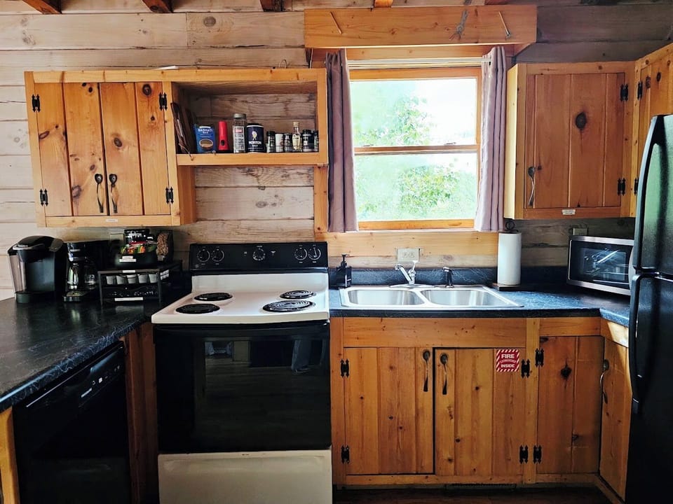 Fully equipped kitchen