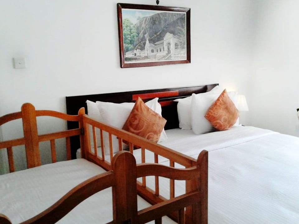 Deluxe Double Room, Balcony, Mountain View | Free WiFi