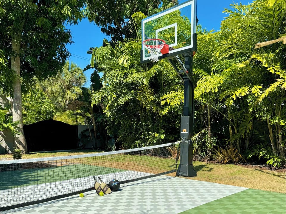 Sport court