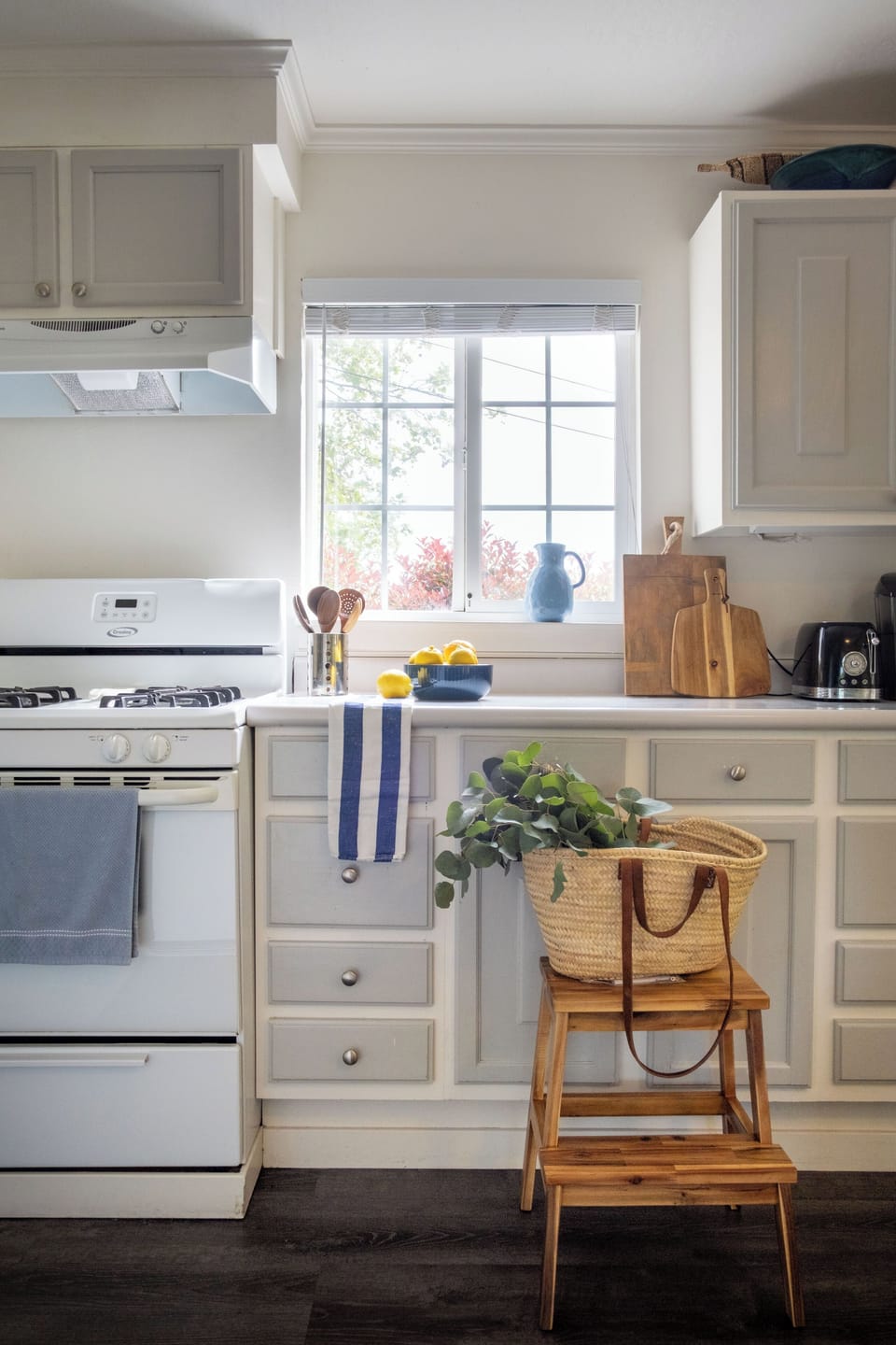 A classic, beautifully designed kitchen, perfect for preparing hearty meals.