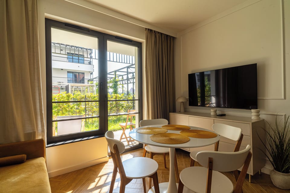 Comfort Apartment, Patio, Garden View | 1 bedroom, iron/ironing board, free WiFi