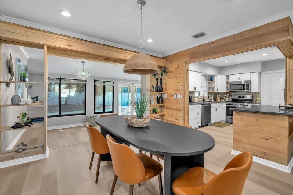 Enjoy meals in our newly remodeled kitchen and dining area, with a table for 6 people.