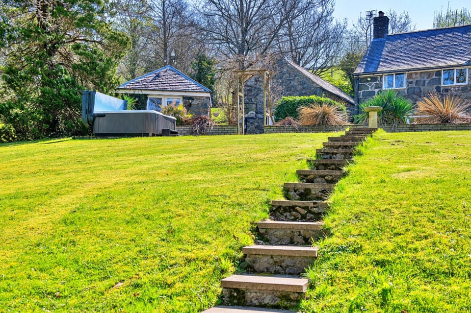 House | Exterior