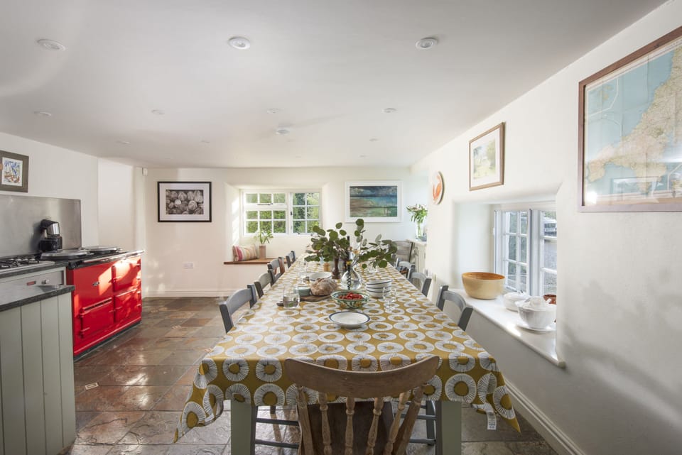 Sparnal Stitch, Rock. Ground floor: The heart of the home is the characterful farmhouse-style kitchen