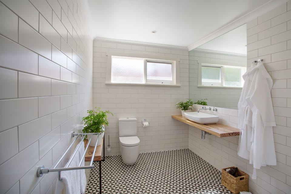 The Loft | Bathroom | Shower, free toiletries, hair dryer, bathrobes