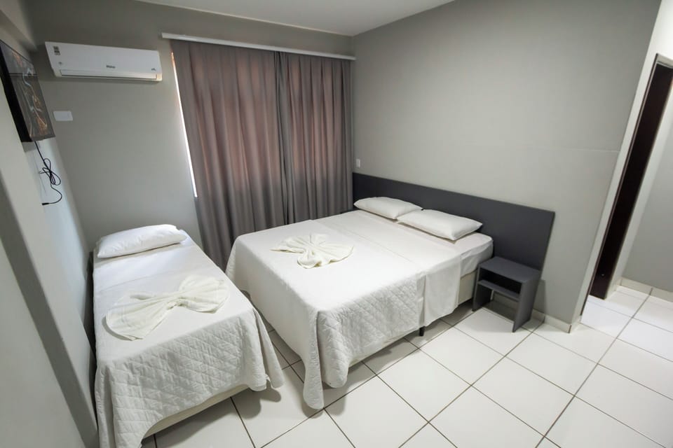 Executive Triple Room | Free WiFi, bed sheets
