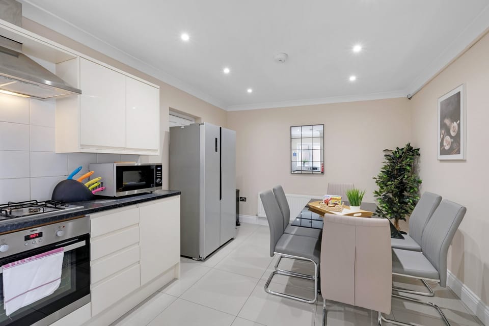 Family House | Dining room