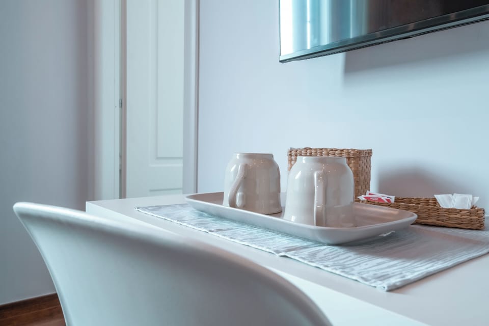 Deluxe Triple Room | Desk, laptop workspace, soundproofing, WiFi (free)