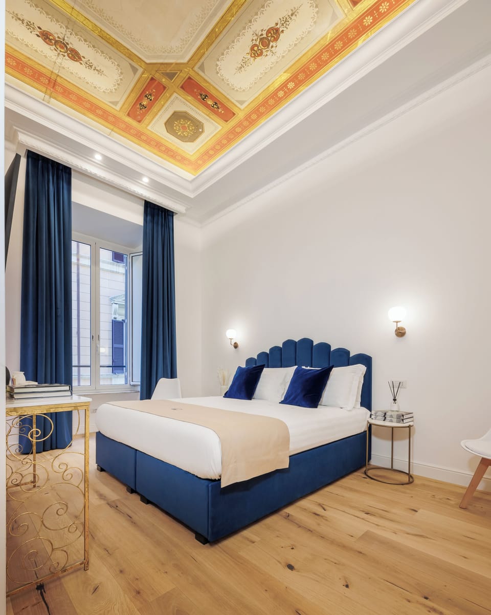 Deluxe Double Room | Minibar, in-room safe, desk, laptop workspace