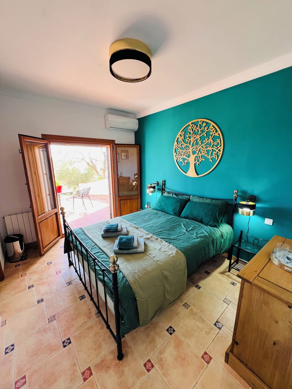 Deluxe Double Room, 1 Queen Bed, Non Smoking, Sea View (room 1) | Hypo-allergenic bedding, free WiFi