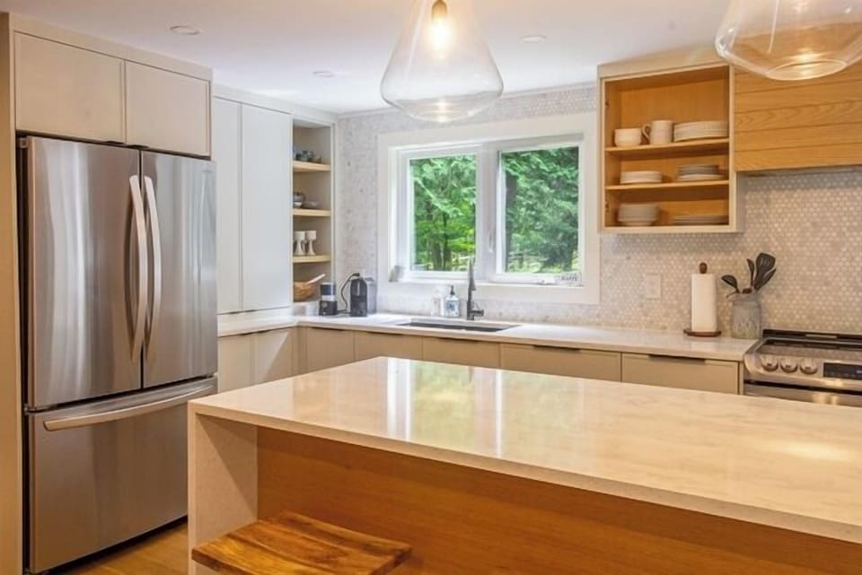 Newly Renovated Kitchen - as featured on Scott's Vacation House Rules
